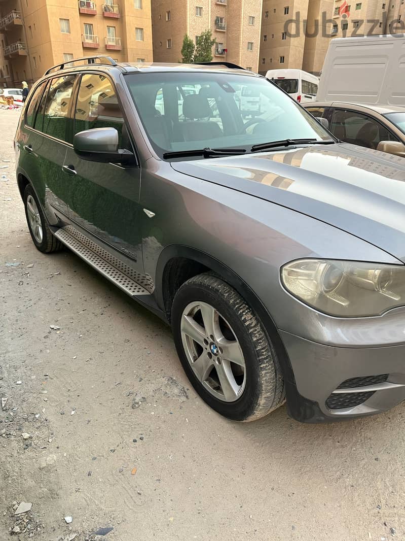 Urgent for sale BMW-X5-2011-Gray 4