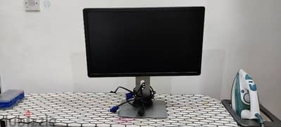 used dell LCD monitor 18.87 wh for sale