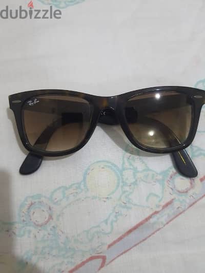 Original Rayban sunglass for sale good condition