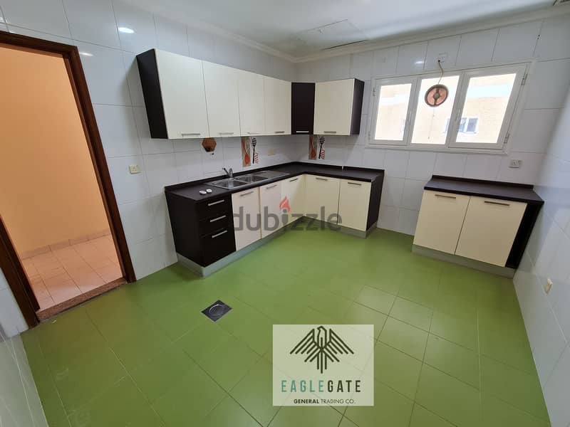 A great, spacious 2 bedroom apartment located in Salmiya 1