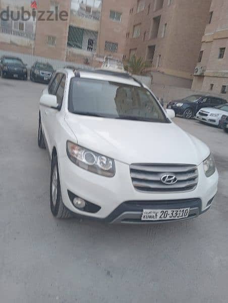 Hyundai Santa Fe 2012 1