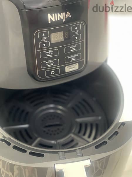 AIR FRYER 3.8L NEW, VERY CLEAN WITH BOX KD20 1