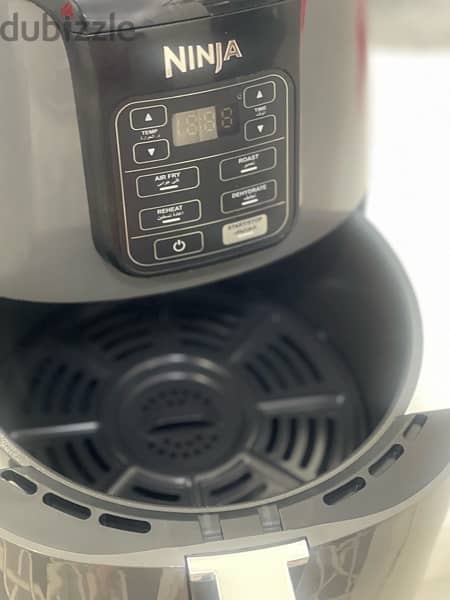 AIR FRYER 3.8L NEW, VERY CLEAN WITH BOX KD20 1