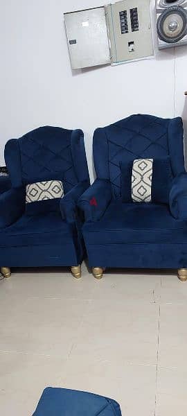 Just Like new Sofa set very good quality and neat 0