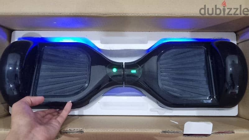 Black Hoverboard Two-Wheeler with Blue Light 0