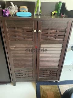 wooden / Glass cabinate for sell 0