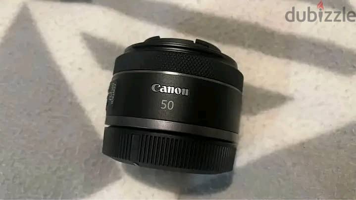 Canon EOS R10 Camera body Canon 18-45mm Lens (came as a kit with th 1