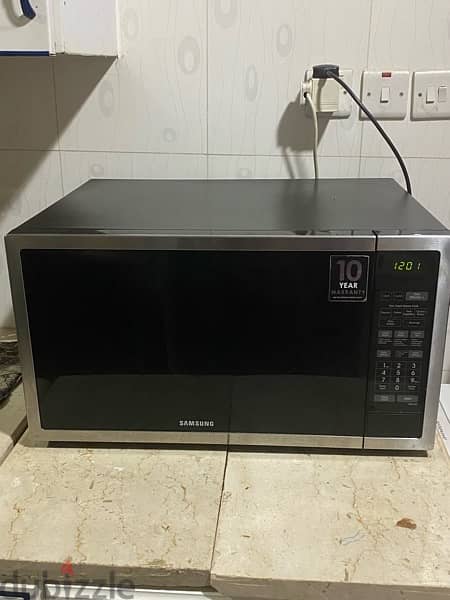 Microwave oven 1