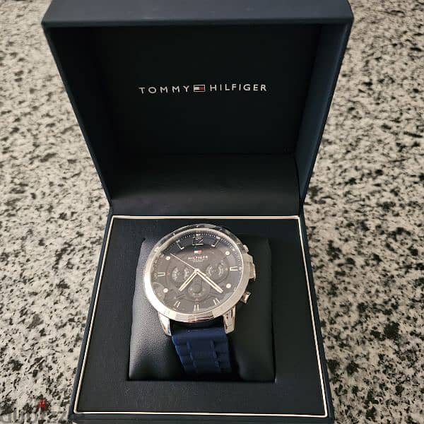 New Tommy Hilfiger Men's Watch 1