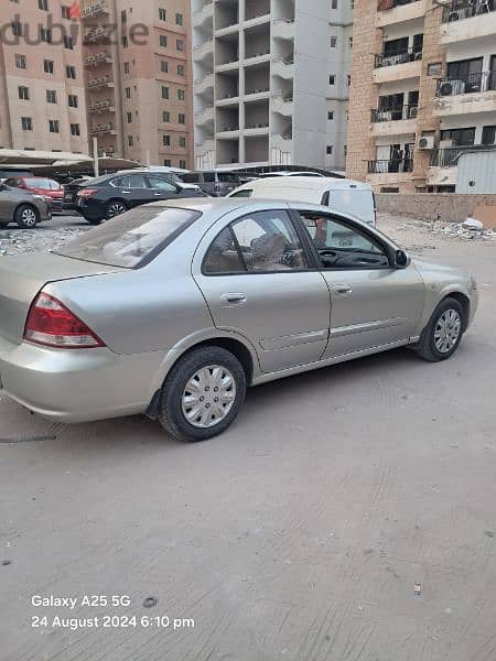 Nissan Sunny 2011 3