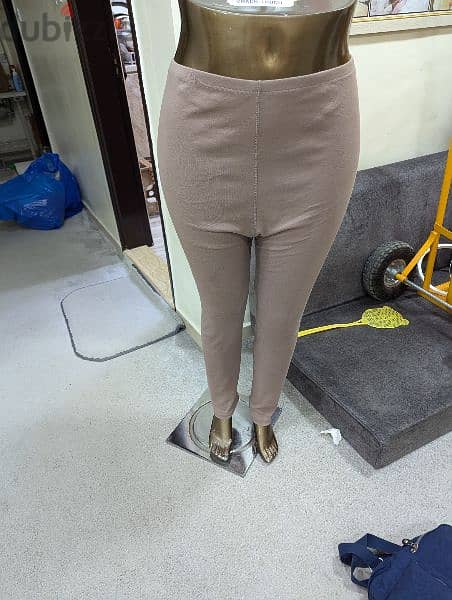 Used mannequin for oversize leggings display 0