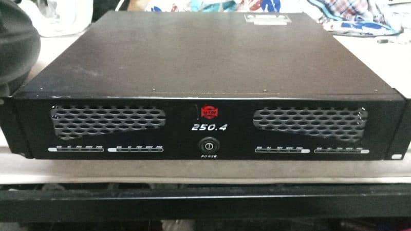 powerd amplifier 0