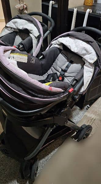 Crago stroller & car seat 1