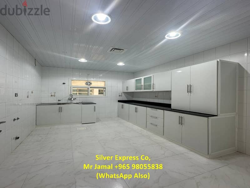 Beautiful 3 Bedroom Apartment with Balcony in Shaab. 5