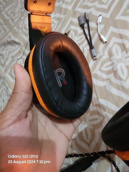 Gaming Headset with 2 Connector 3