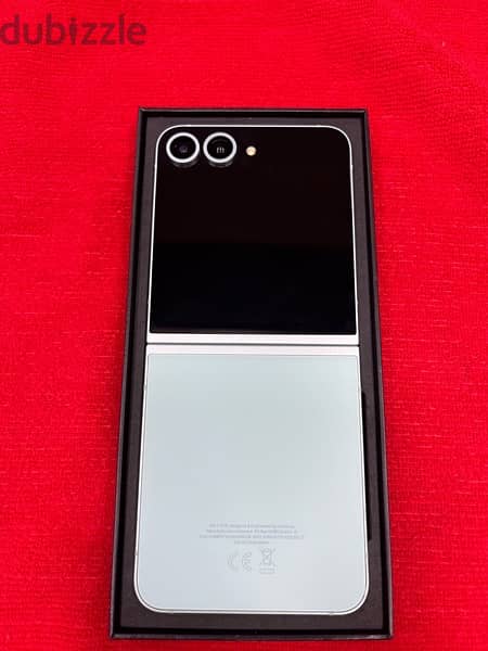 Samsung galaxy Z Flip 6 mint 12gb ram /256gb rom 1