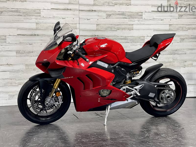 2021 Ducati Panigale V4 S (+971561943867) 1