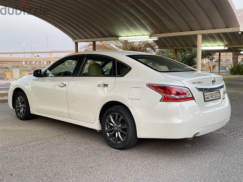 For sale Nissan Altima Model  2016 1