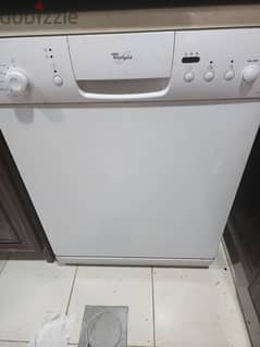 Dishwasher in sale in just 10 kd. In very good condition