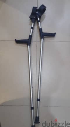 Medical-grade crutches 0