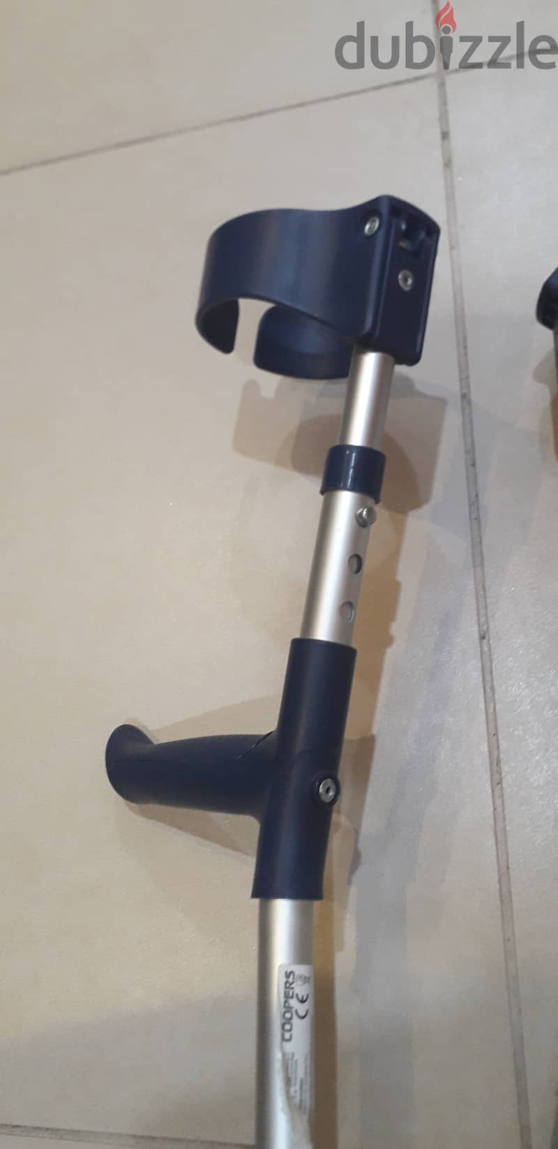 Medical-grade crutches 1