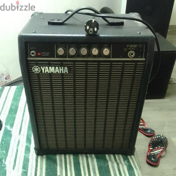 yamaha guitar amp. 2