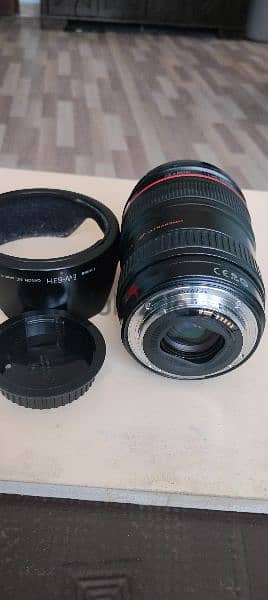 Canon EF Lens 24-105 mm F/4 L Series 5