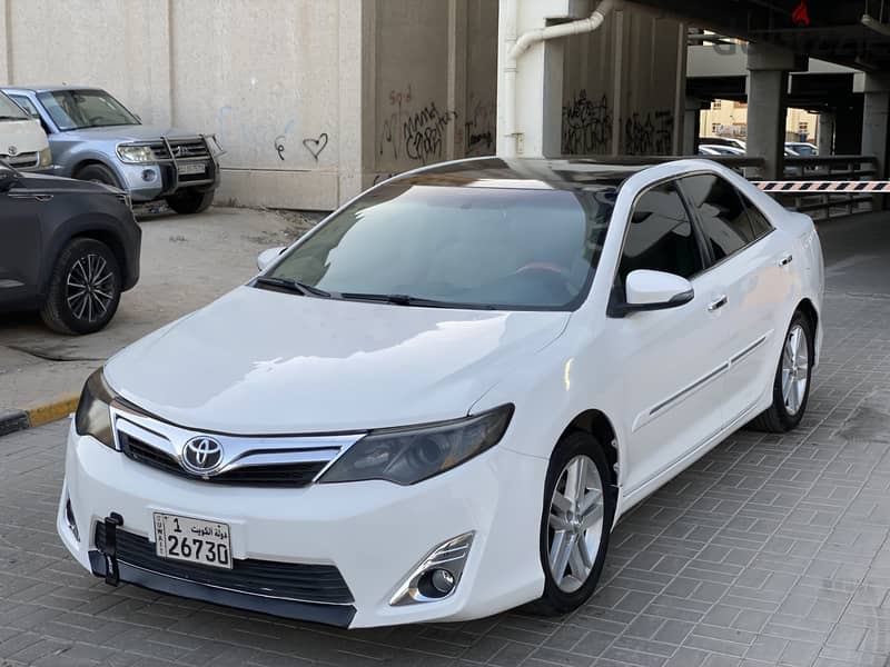 Toyota Camry 2014 Camry full otion glx finger start alloy rims andriod 1