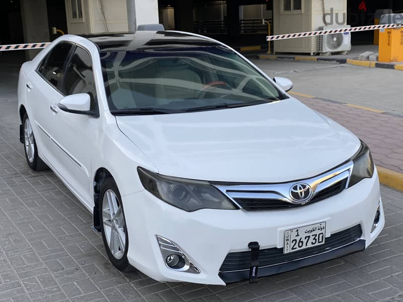 Toyota Camry 2014 Camry full otion glx finger start alloy rims andriod 2