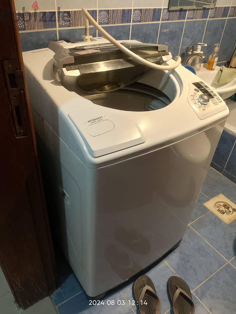 10 kg Washing Machine for sale ( Wind dry) 1