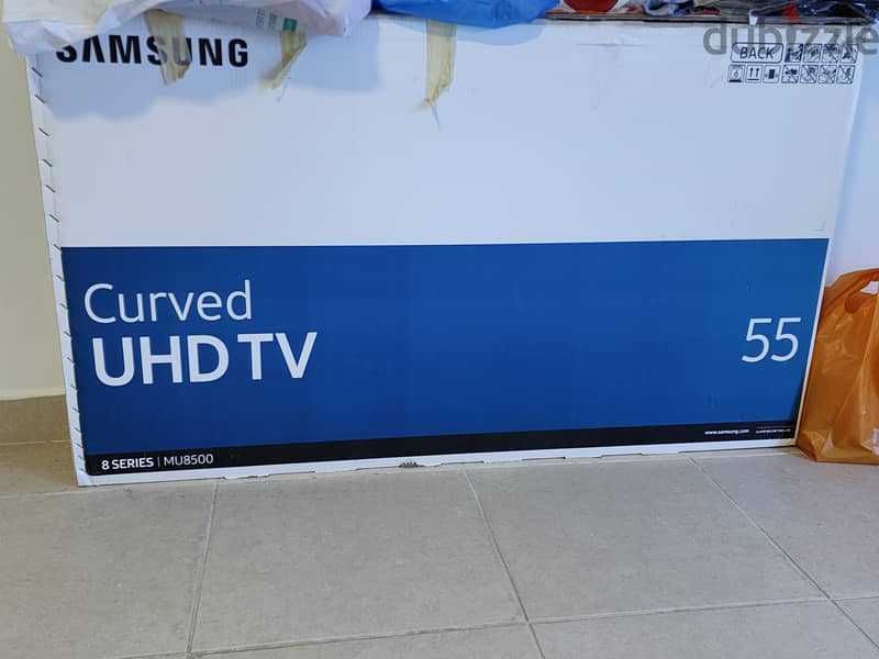 Samsung 55" Curved UHD TV with Curved Sound Bar 5