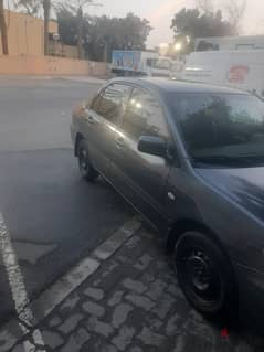 Mitsubishi Lancer 2002 model