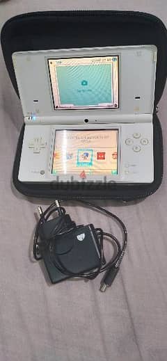 NINTENDO DSi WHITE COLOR 2GB