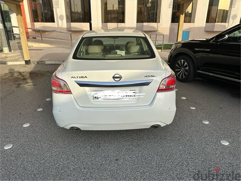 Nissan Altima 2013 1