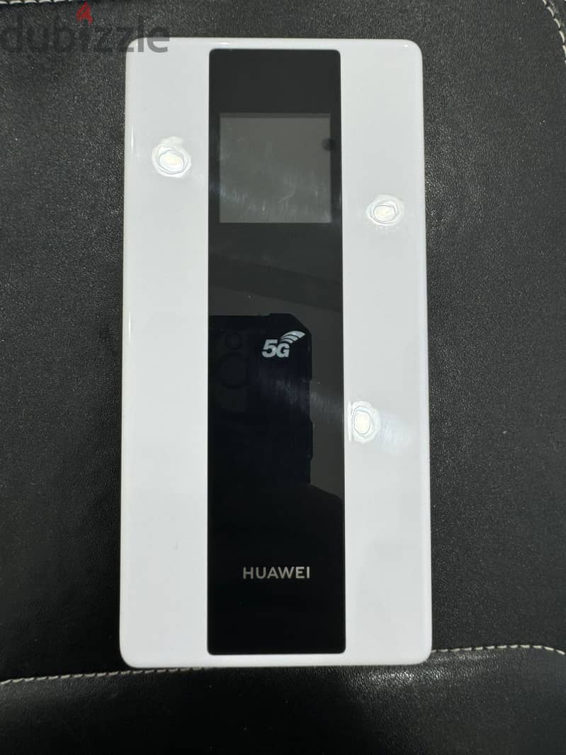 Huawei 5G Portable Router Pro E6878-370 1