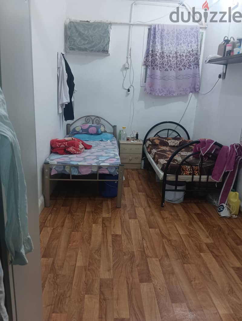 1 bechelor room for share from 25 Sep -24 near oncost 3