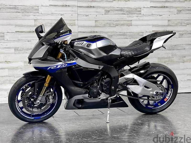 2017 Yamaha YZF R1M available 1