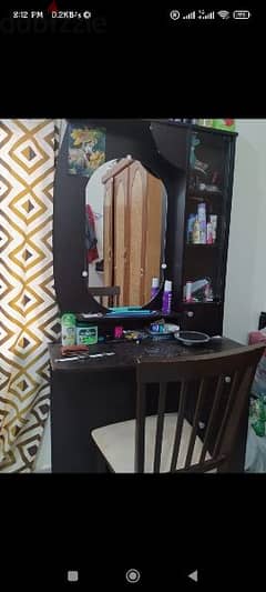 dressing table