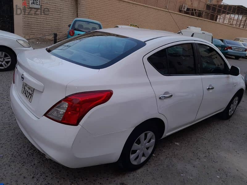 Nissan Sunny 2013 1