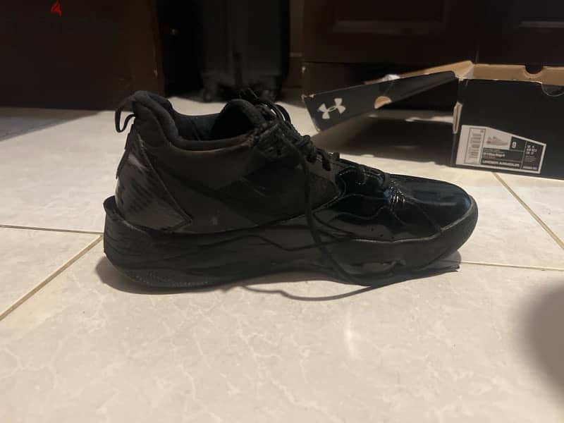 black nike jordan shoes 2