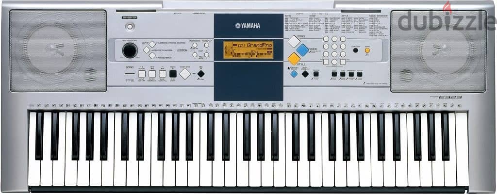 YAMAHA PSR E 323 Musical keyboard for sale in Mint condition 0