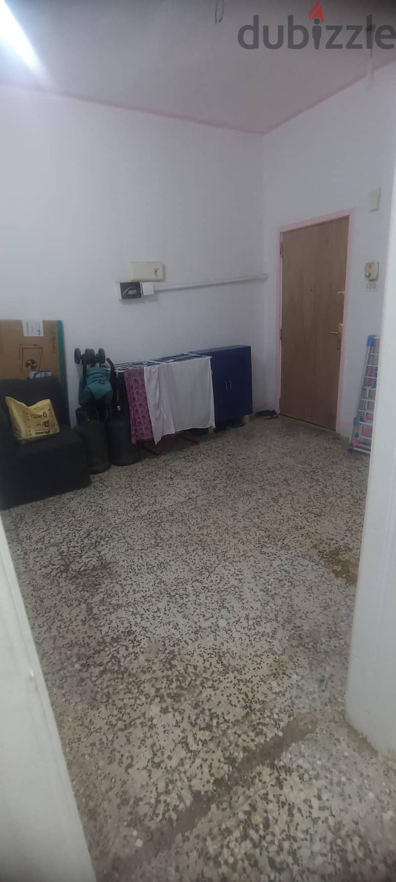 Need one bechelor for room share in salmiya block -12 4