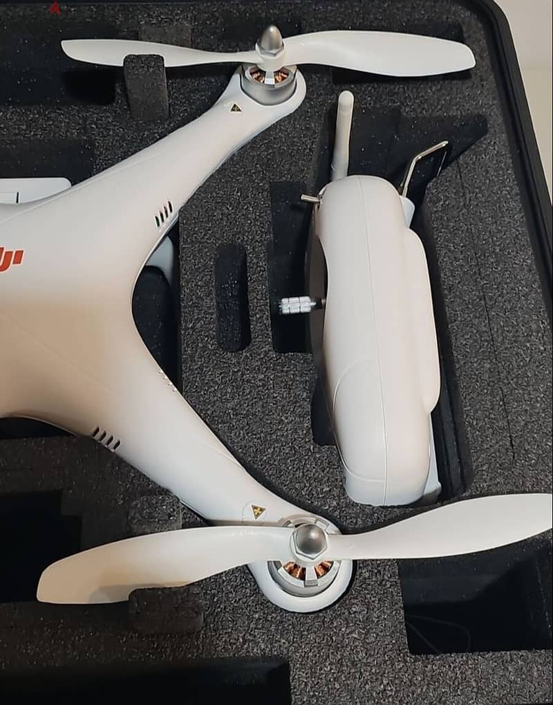 DJI Phantom 1 Drone P330 with CASE & GoPro Hero3 - BRAND NEW UNUSED 7