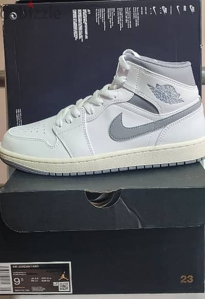 Jordan 1 mid white/stealth (new & original)