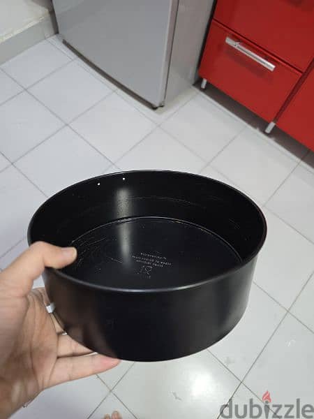 cake tin for sale 1