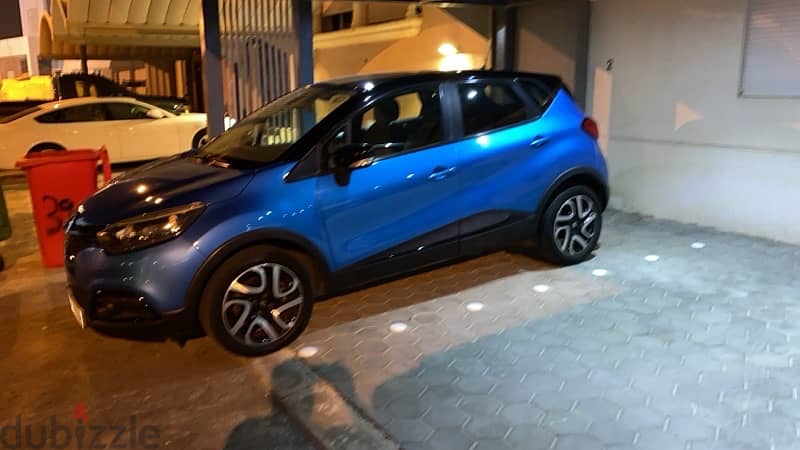 Renault CAPTUR 2016 34000 km only . Navigation , Rear Camera 9