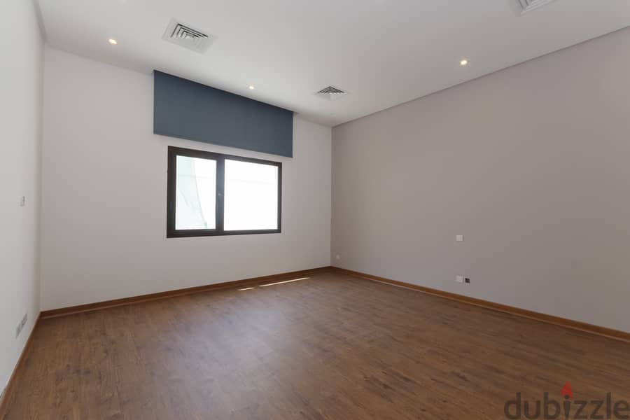 Bayan – spacious, modern, 5 bedroom floor 12