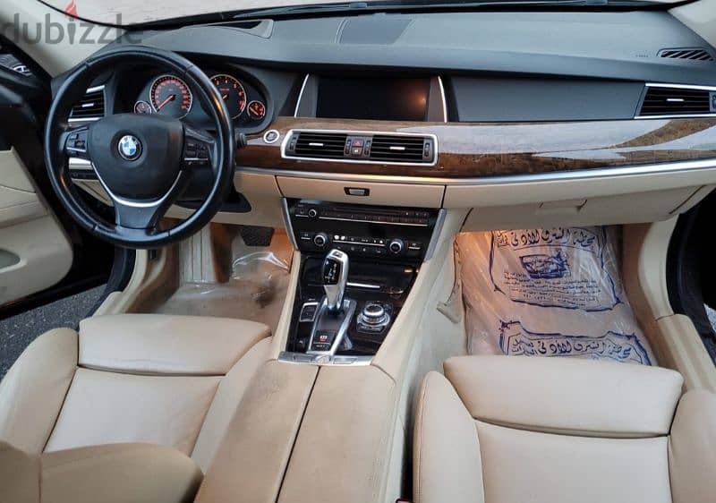 BMW 5-Series 2011 7