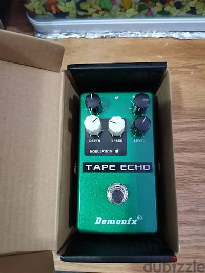 Guitar effects - Delay pedal Tape echo