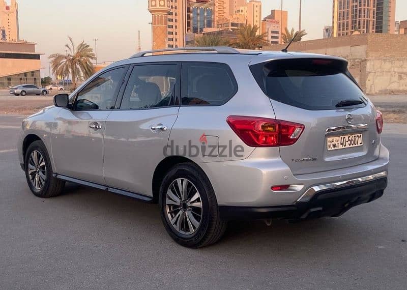 Nissan Pathfinder 2018 3